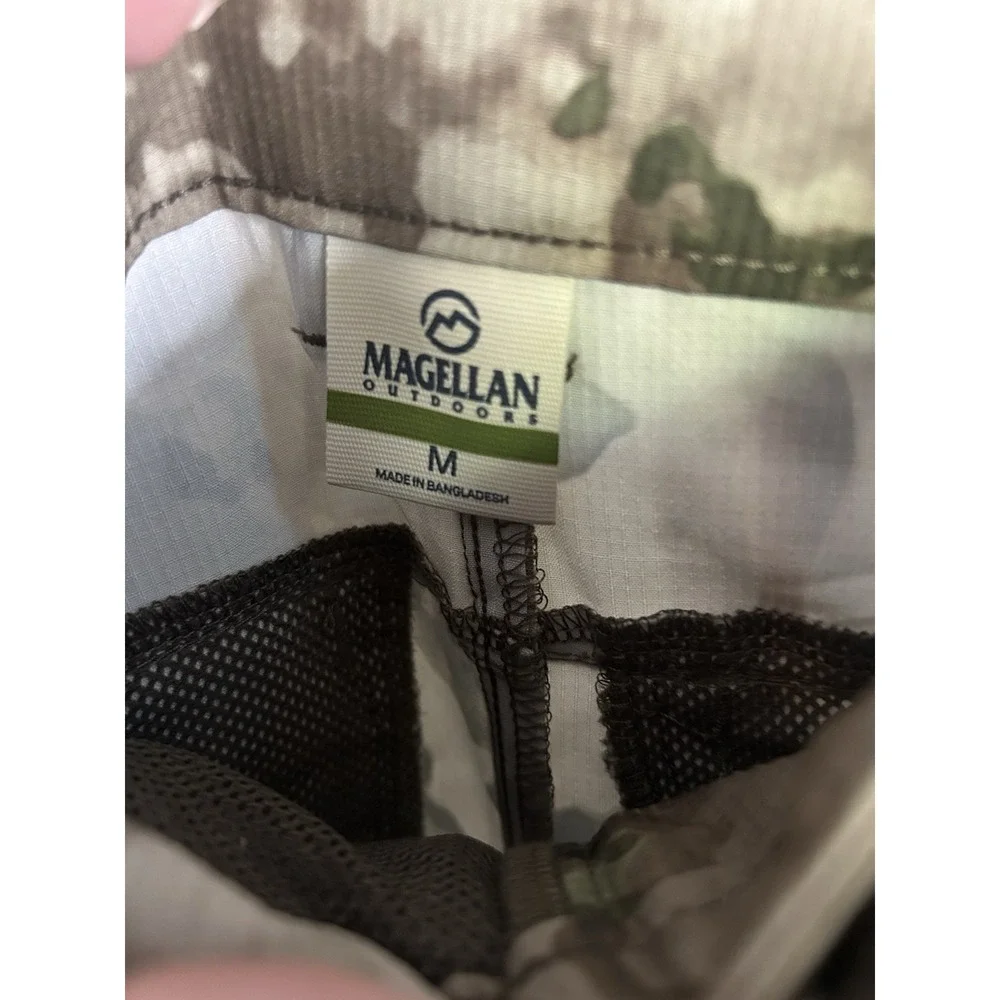 Boy's Size Medium 10-12 Magellan Outdoors Hunting Pants Veil Camo Convertible